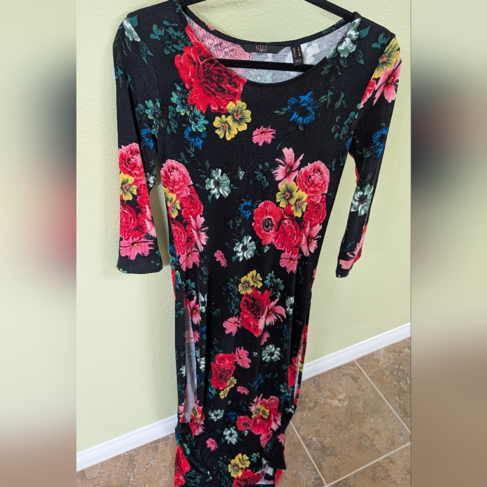 G.I.L.I. Black Floral Tunic Dress With Side Slits